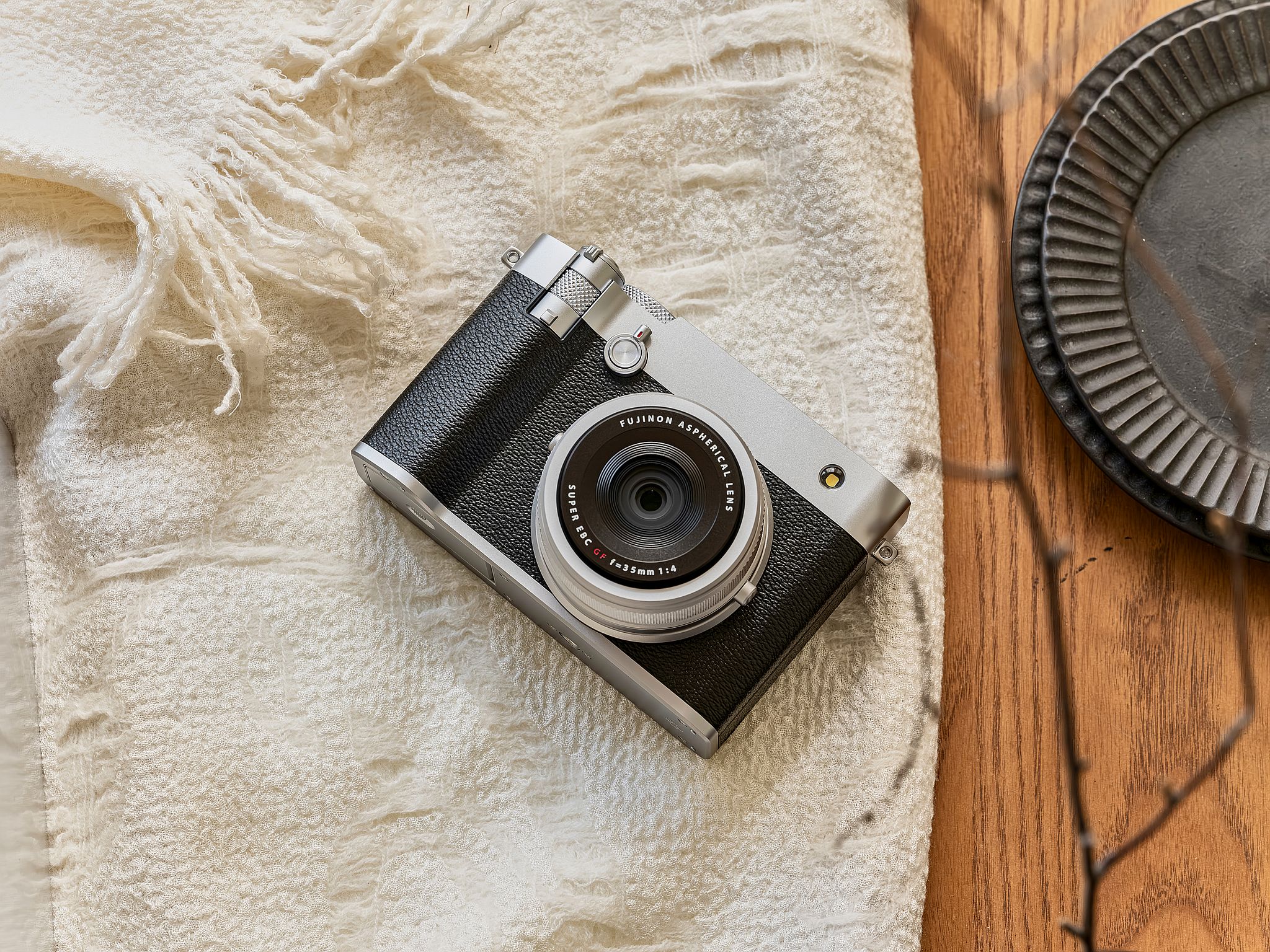 CN Zhao Zhengxiong GFX100RF Llifestyle 4